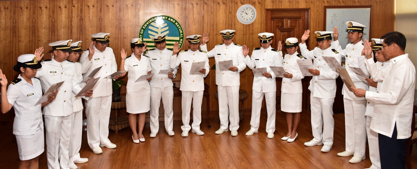 DENR Secretary Administers Oath of NAMRIA Commissioned Officers